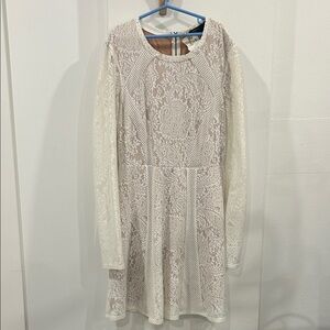BCBGMaxAzria Ivory Long-Sleeve Lace Fit & Flare Dress